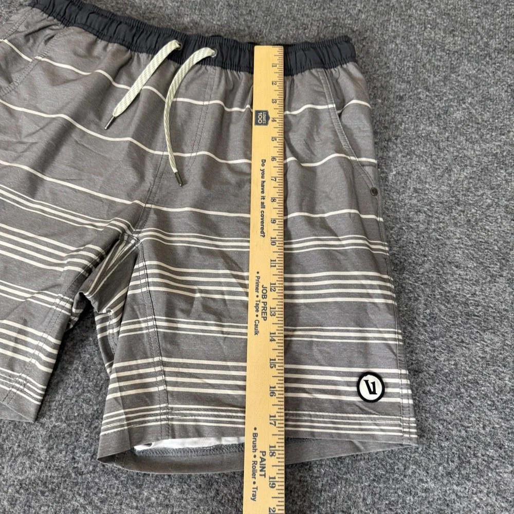 Vuori Mens Grey Striped Board Shorts Size L Performance Stretch Swim Trunks